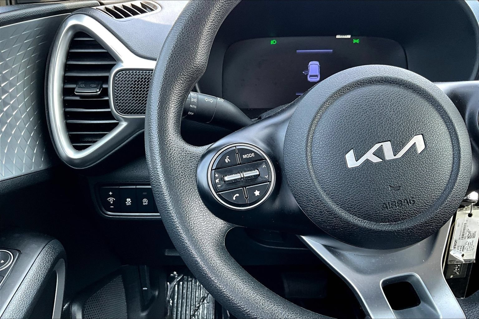 Used 2024 Kia Soul LX w/ Option Group 015 FWD image 12