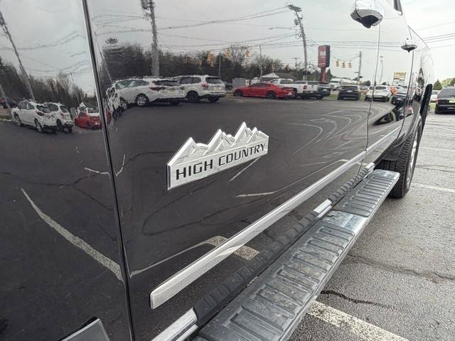 Used 2015 Chevrolet Silverado 2500 High Country AWD/4WD image 9