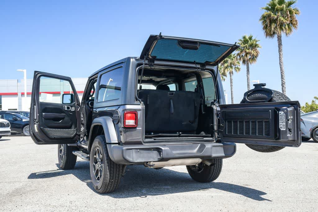 Used 2020 Jeep Wrangler Sport AWD/4WD image 29