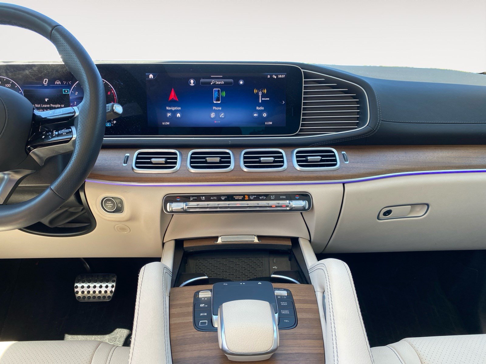 Used 2025 Mercedes-Benz GLS 450 4MATIC w/ AMG Line Exterior image 14