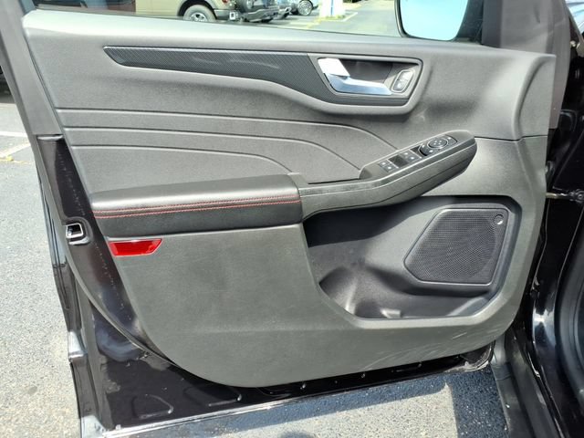 Used 2023 Ford Escape ST-Line w/ Tech Pack #1 AWD/4WD image 16