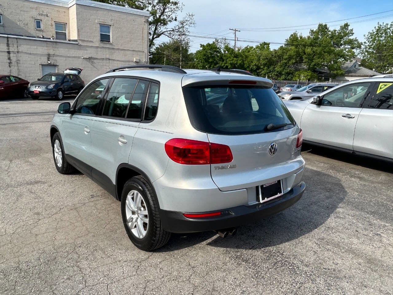 Used 2015 Volkswagen Tiguan S FWD image 10