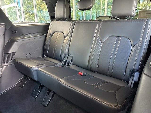 Certified 2024 Ford Expedition Platinum AWD/4WD image 17