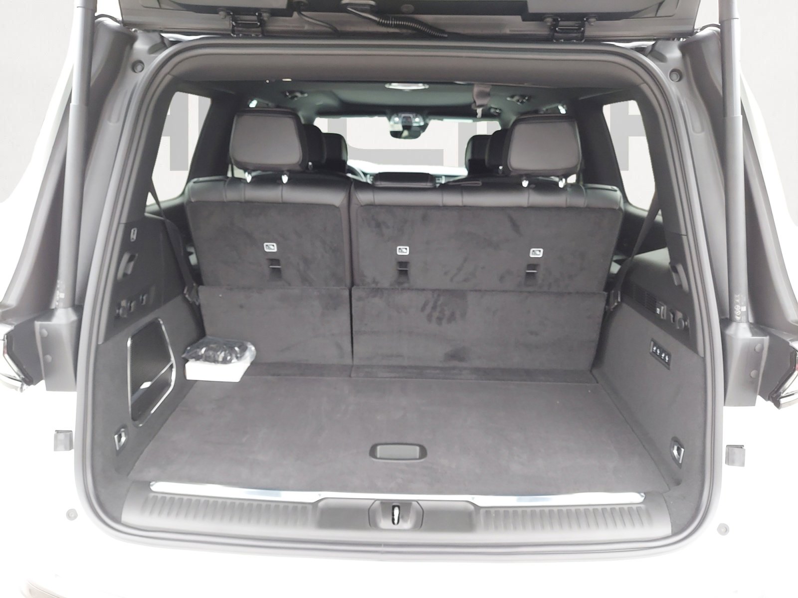 New 2026 Jeep Grand Wagoneer Summit image 12