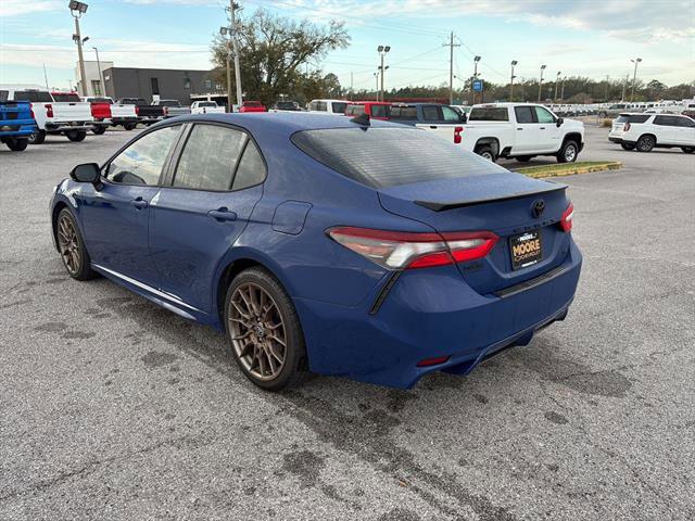 Used 2023 Toyota Camry SE w/ Convenience Package FWD image 5