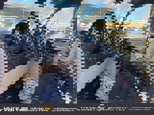 Used 2016 Dodge Grand Caravan SE image 21