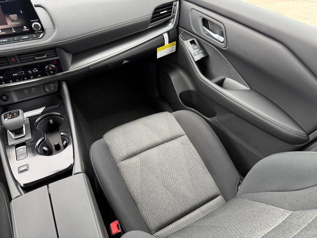 Used 2026 Nissan Rogue SV image 27