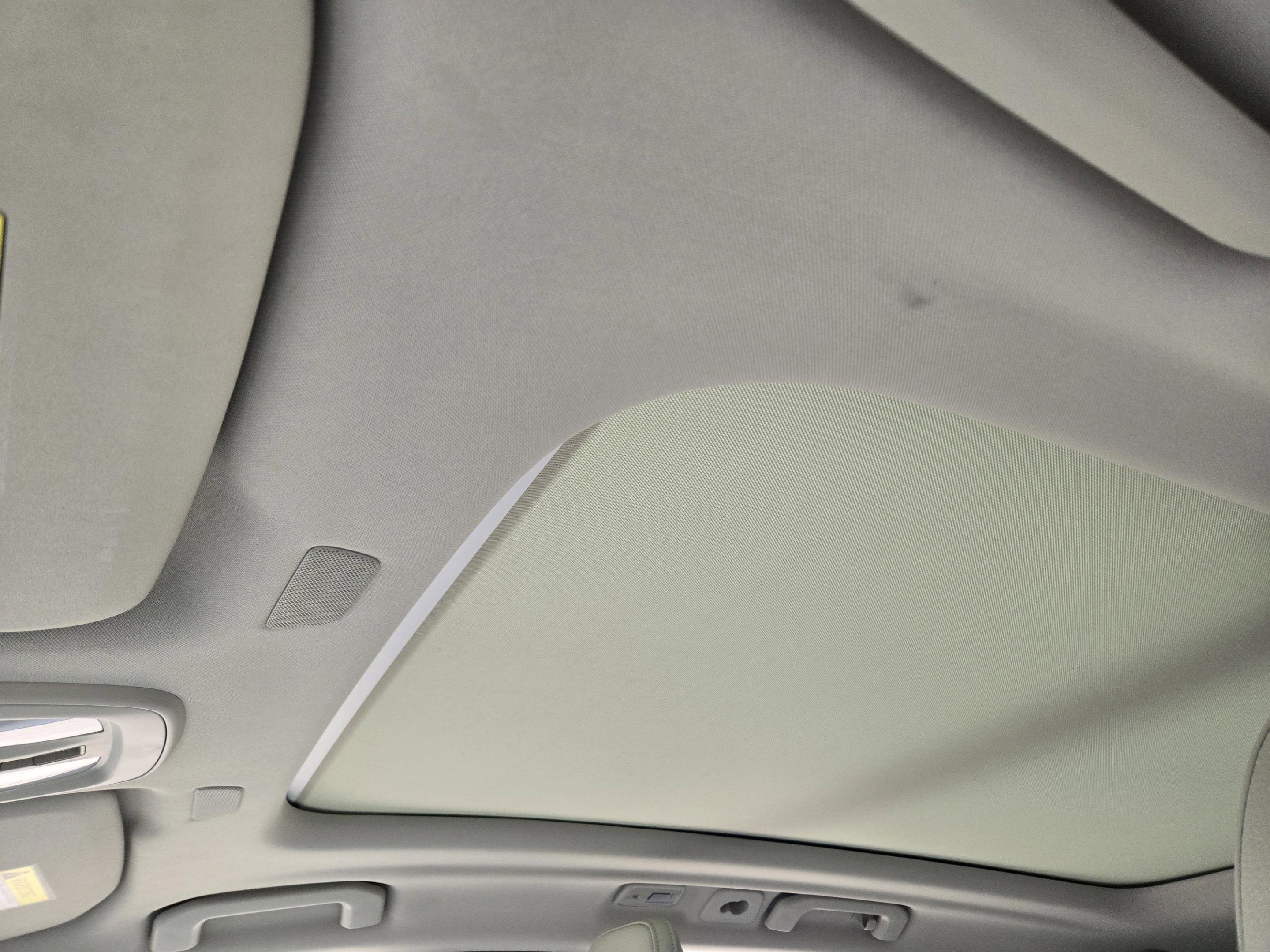 Used 2023 Volvo XC60 B5 Plus w/ Climate Package image 40