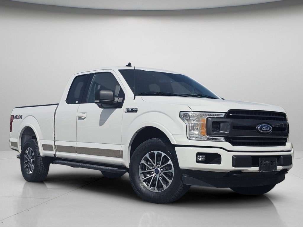 Used 2020 Ford F150 XLT w/ Equipment Group 302A Luxury image 2