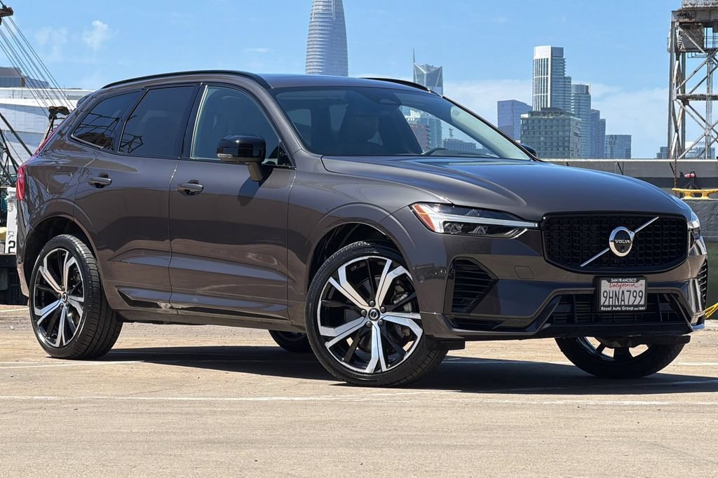 Certified 2024 Volvo XC60 T8 Ultimate w/ Protection Package Premier