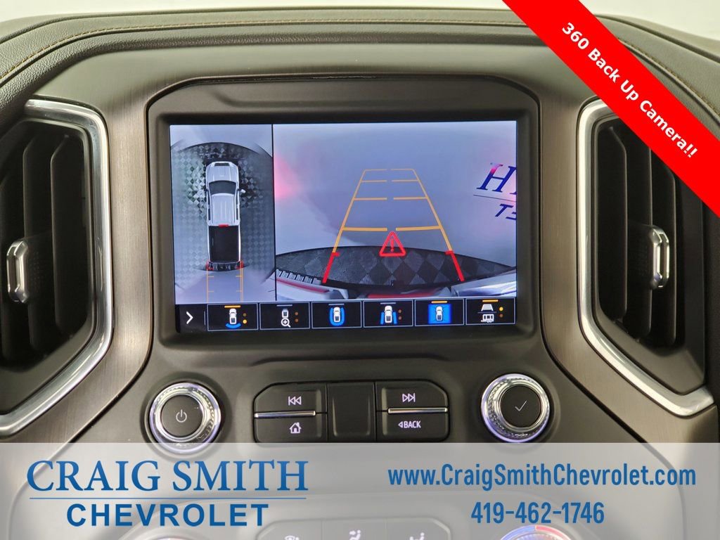 Used 2022 GMC Sierra 2500 AT4 w/ AT4 Preferred Package image 4