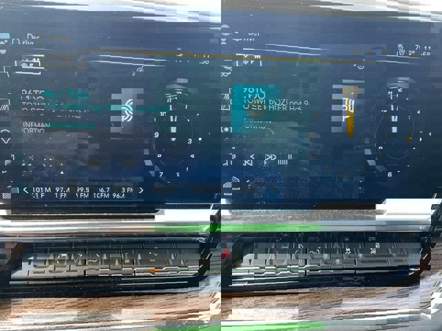 Used 2024 Chevrolet Silverado 1500 LT image 35