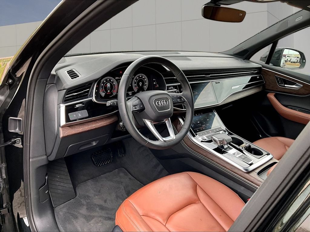 Used 2025 Audi Q7 3.0T Premium Plus AWD/4WD image 4