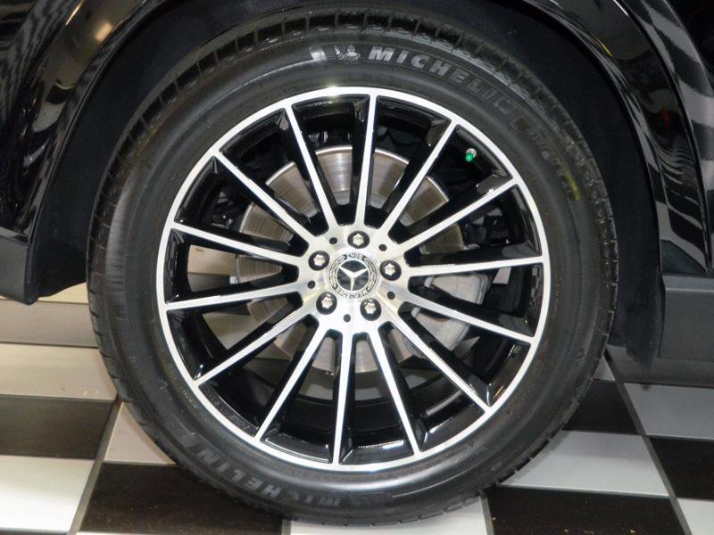 Used 2020 Mercedes-Benz GLE 450 4MATIC w/ AMG Line Exterior image 15