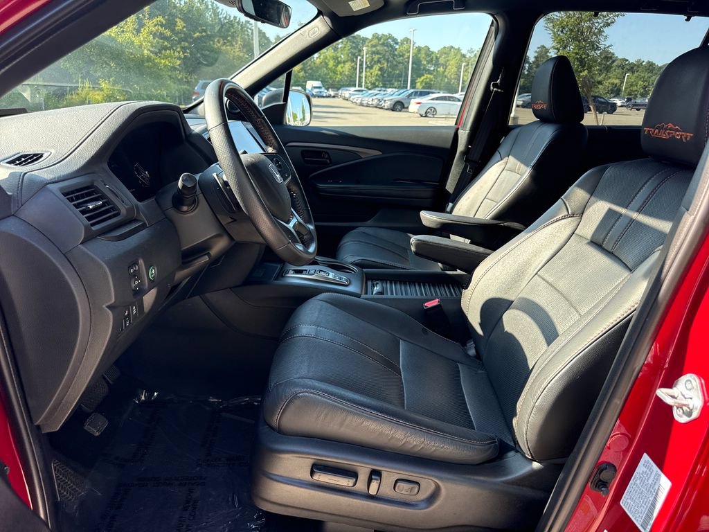 Used 2022 Honda Passport TrailSport image 12