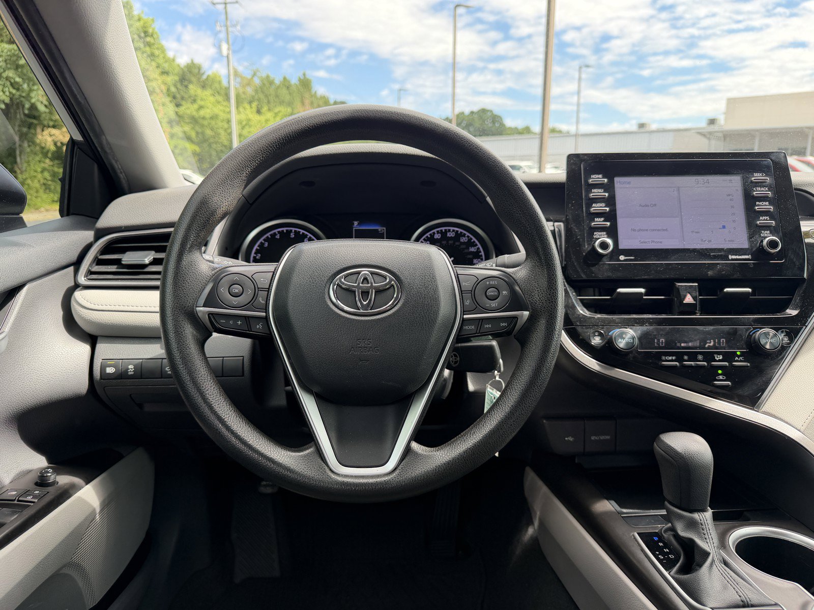 Used 2023 Toyota Camry LE FWD image 21