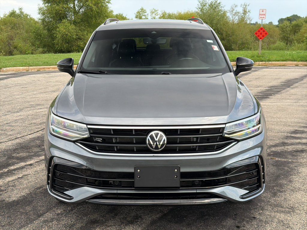 Used 2024 Volkswagen Tiguan SE R-Line w/ MDO Package, Two-Row AWD/4WD image 7