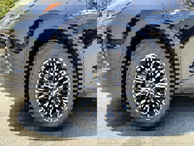 New 2025 Ford Escape SE w/ Class II Trailer Tow Package FWD image 13