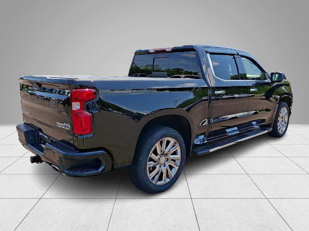 Used 2019 Chevrolet Silverado 1500 High Country w/ High Country Premium Package AWD/4WD image 5