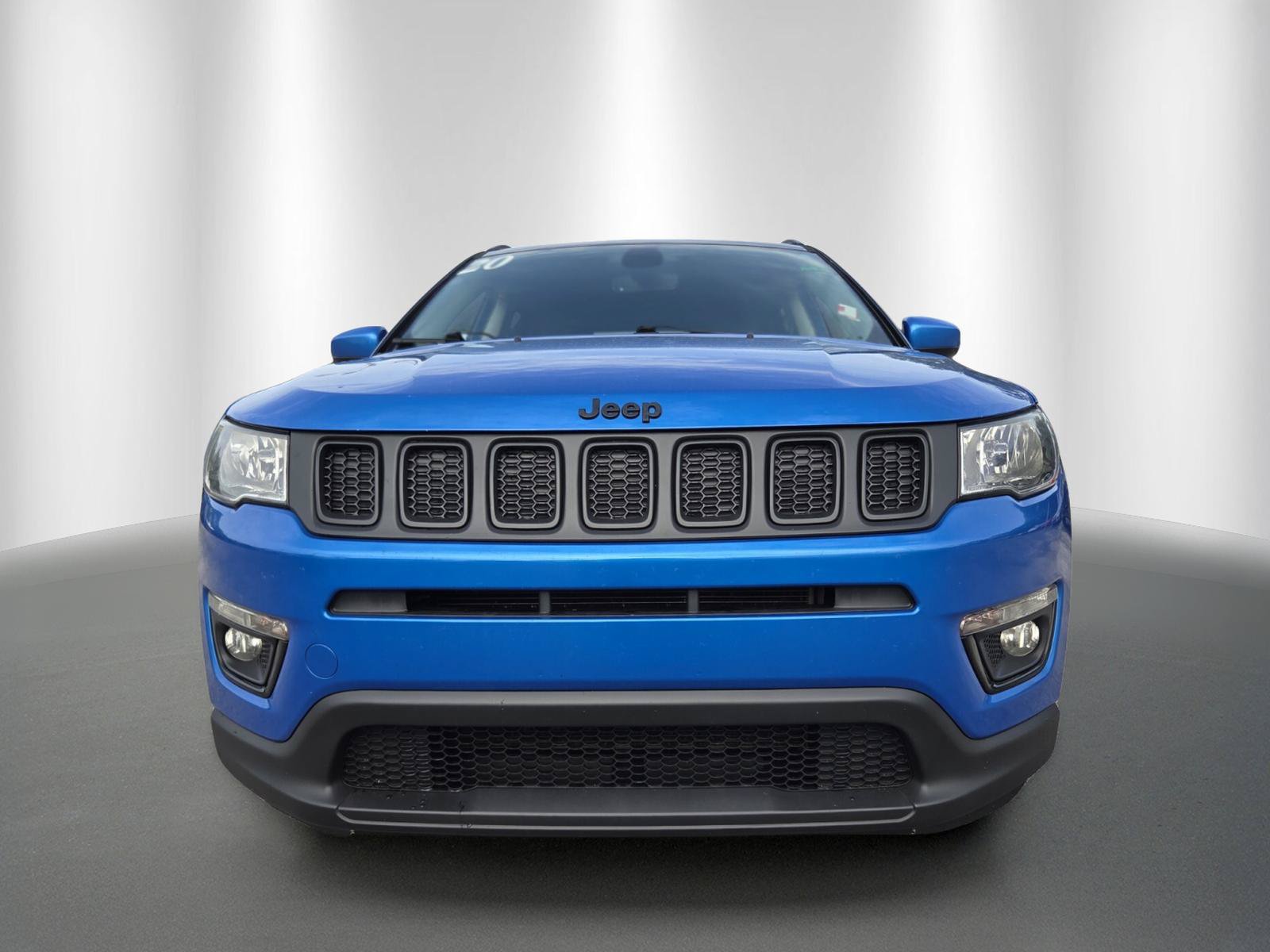 Used 2020 Jeep Compass Latitude FWD image 2