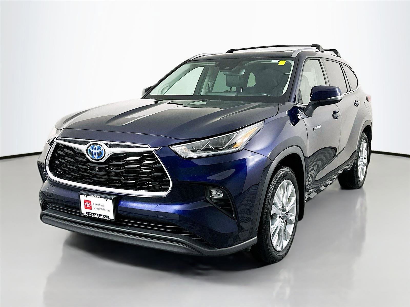 Certified 2021 Toyota Highlander Limited image 3