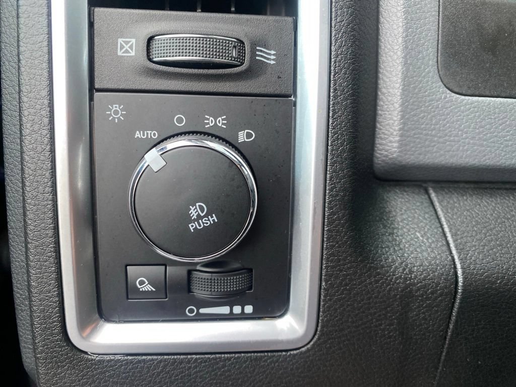 Used 2017 RAM 1500 Big Horn AWD/4WD image 24