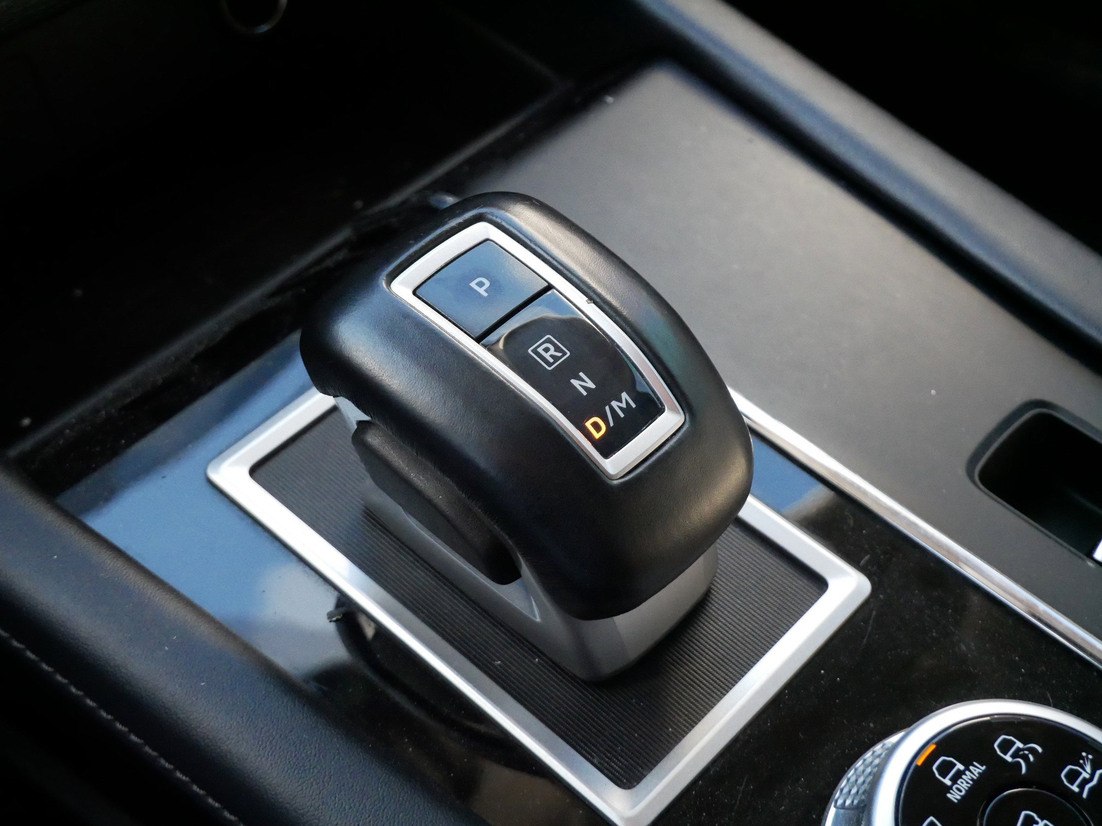 Used 2023 Mitsubishi Outlander SE image 24