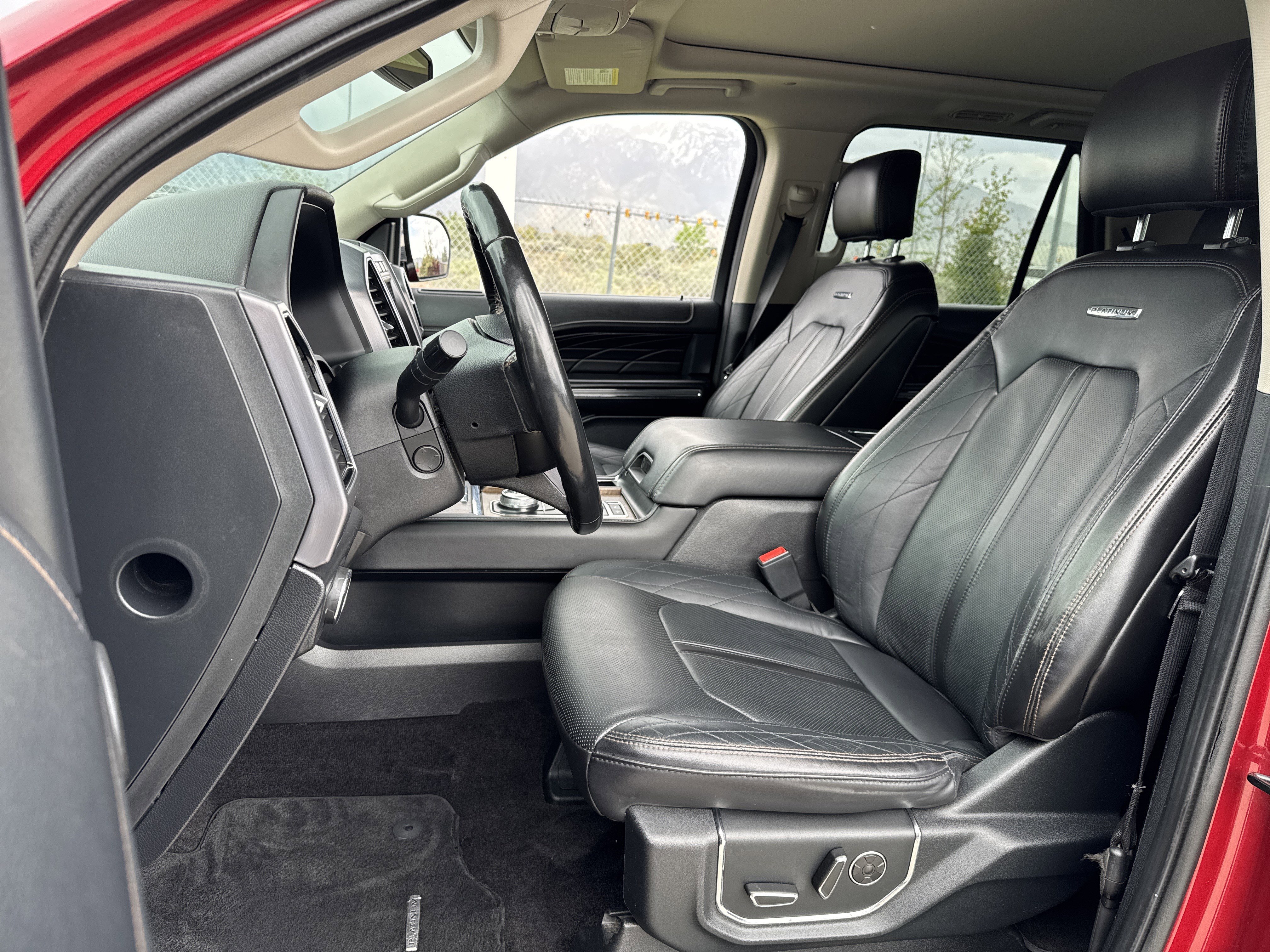 Used 2019 Ford Expedition Platinum AWD/4WD image 20