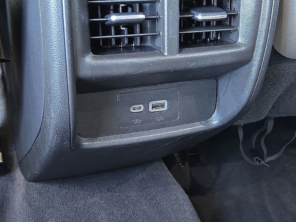 Used 2023 Cadillac XT4 Premium Luxury image 18