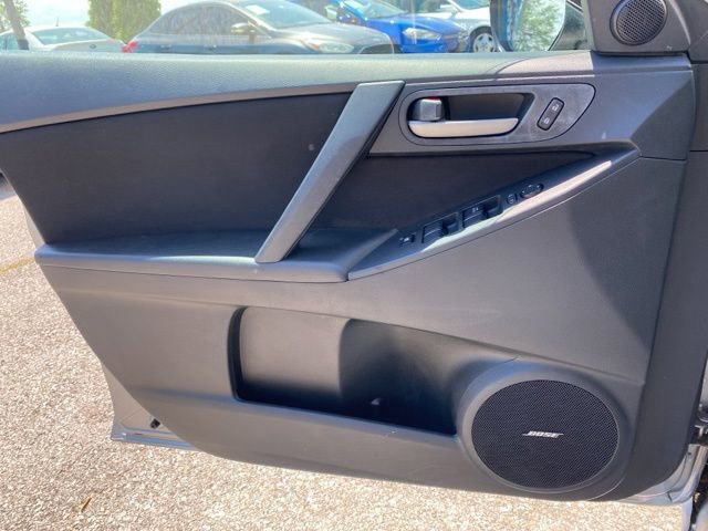 Used 2011 MAZDA MAZDA3 i Touring FWD image 16