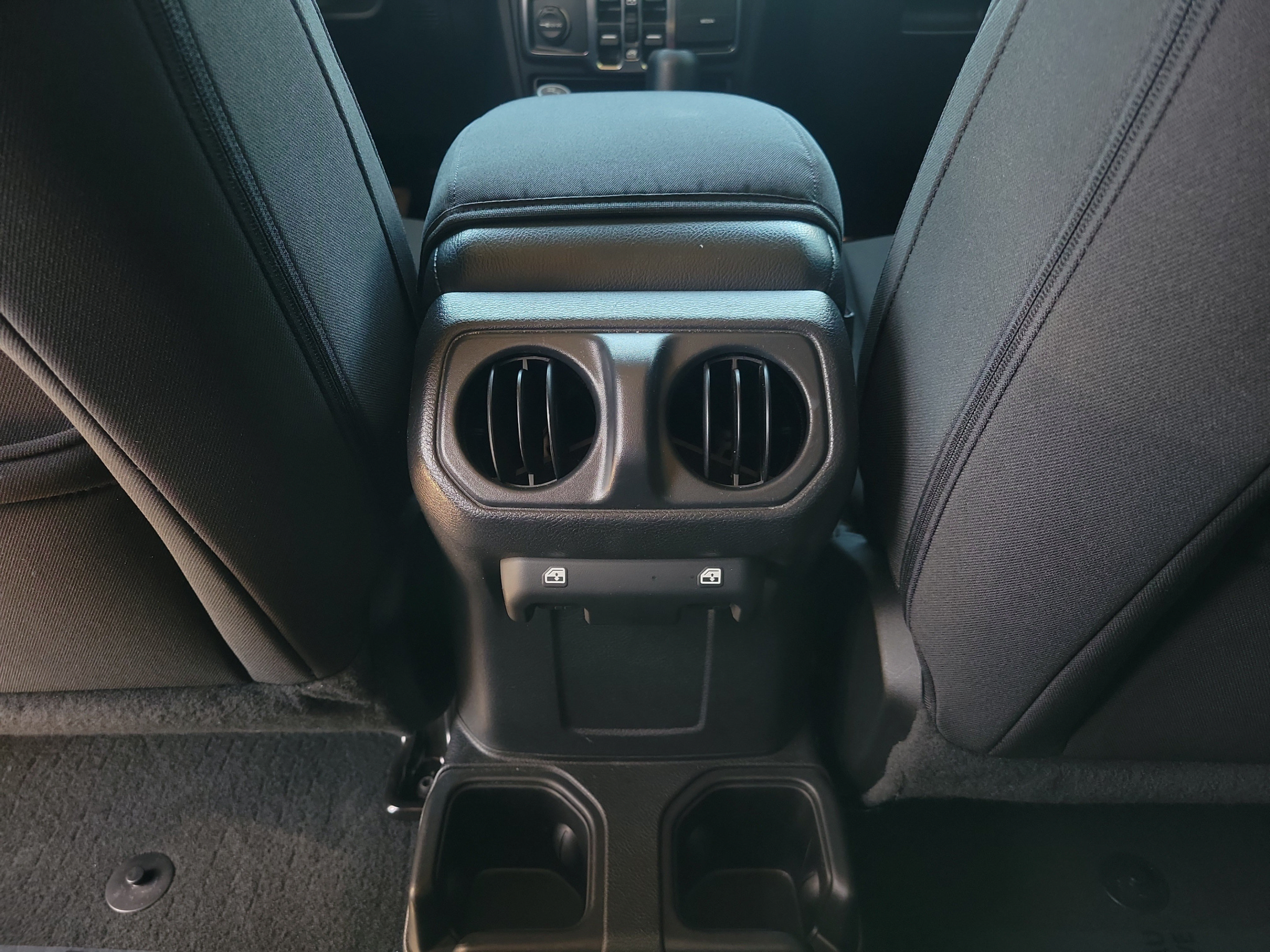 Used 2022 Jeep Wrangler Unlimited Sport AWD/4WD image 10