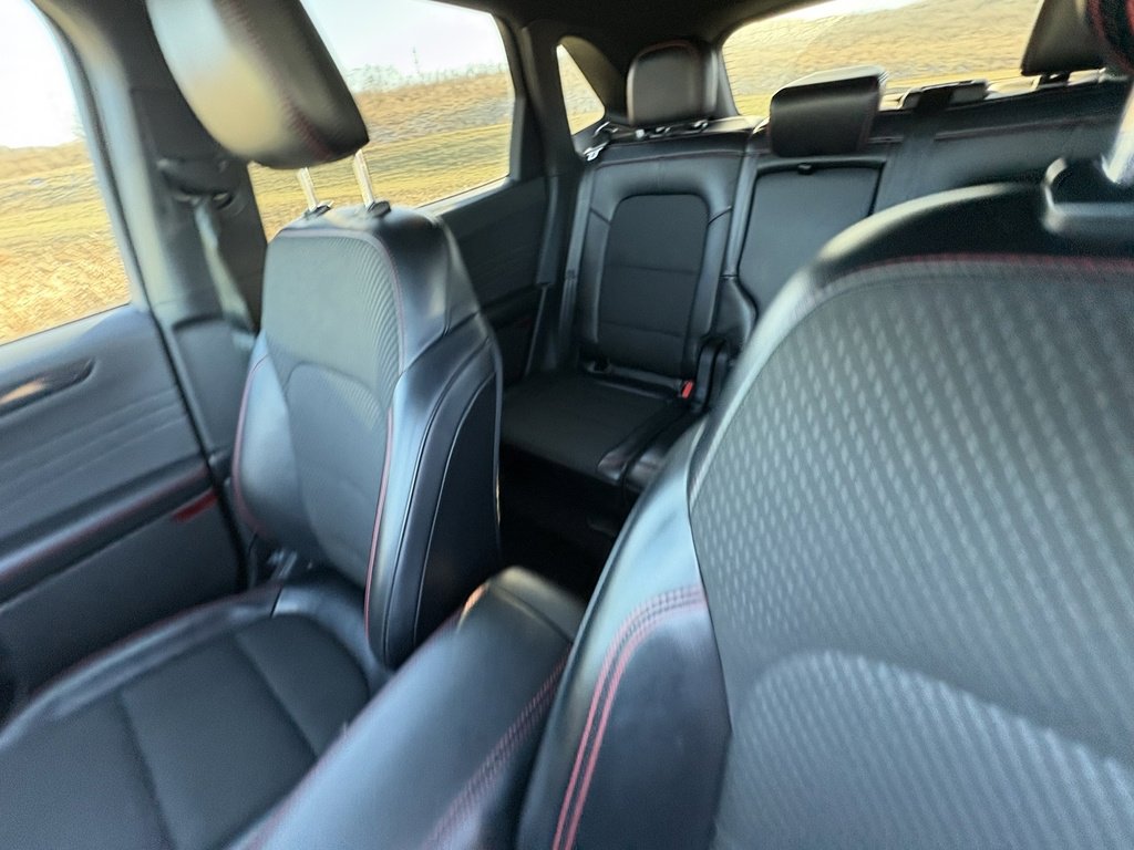 Used 2024 Ford Escape ST-Line image 36