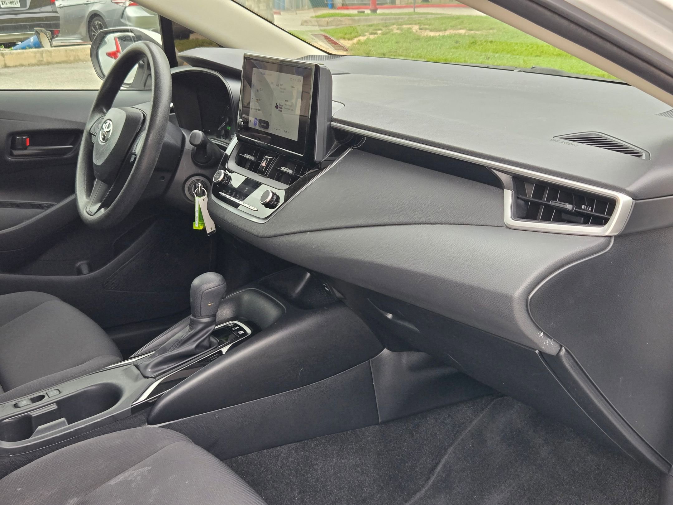 Used 2024 Toyota Corolla LE FWD image 28