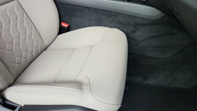 Used 2026 Volvo XC60 B5 Core AWD/4WD image 63