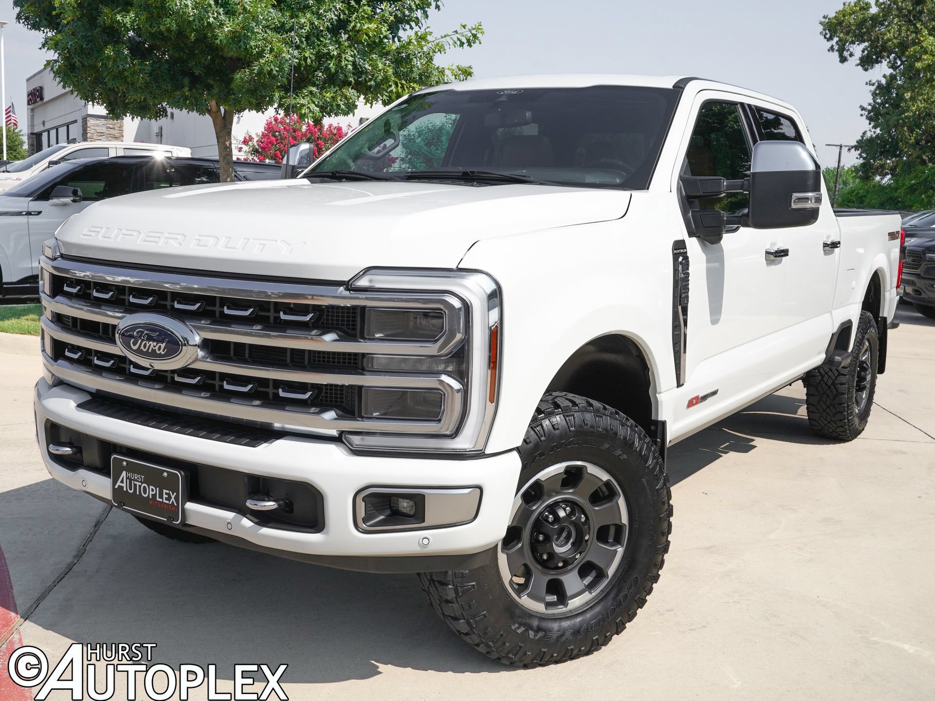Used 2024 Ford F250 Platinum w/ Tremor Off-Road Package AWD/4WD video 1