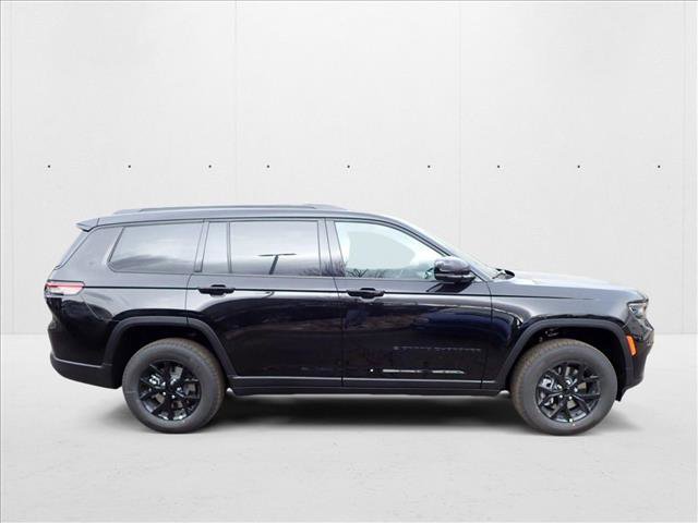 New 2025 Jeep Grand Cherokee L Altitude image 6