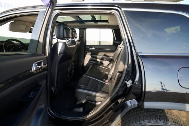 Used 2011 Jeep Grand Cherokee Laredo image 23
