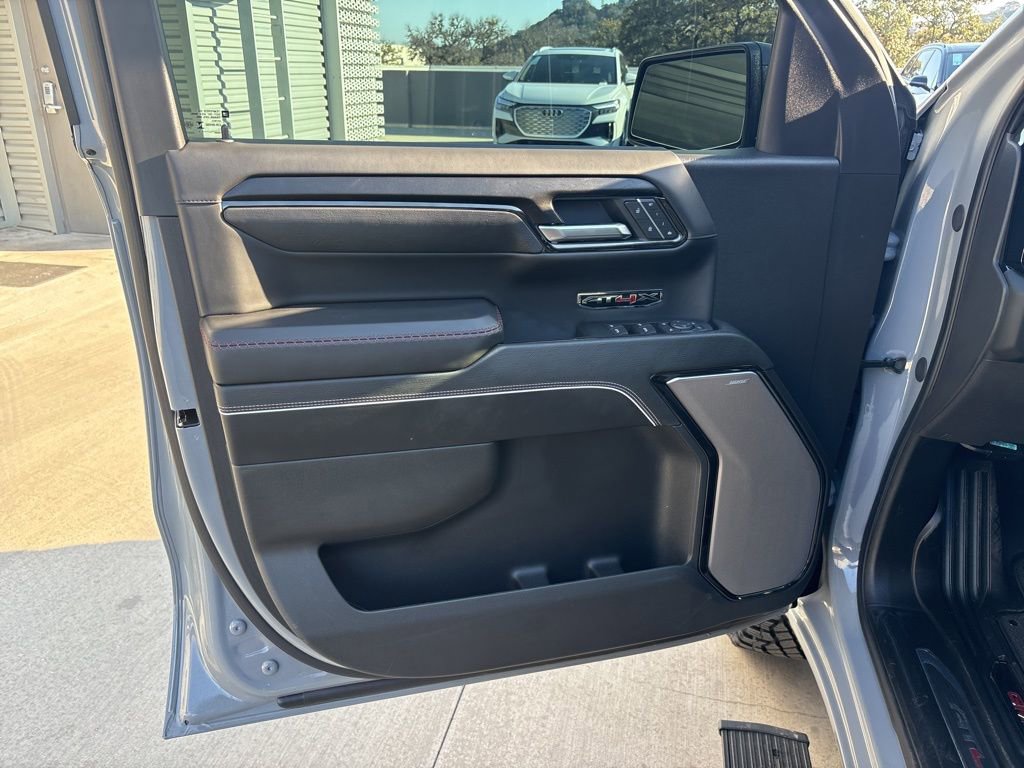 Used 2025 GMC Sierra 1500 AT4X image 10