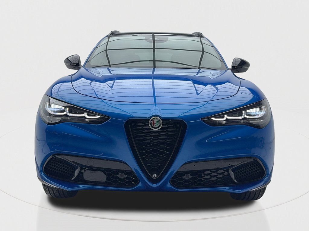 New 2025 Alfa Romeo Stelvio Sprint w/ Convenience Package image 4