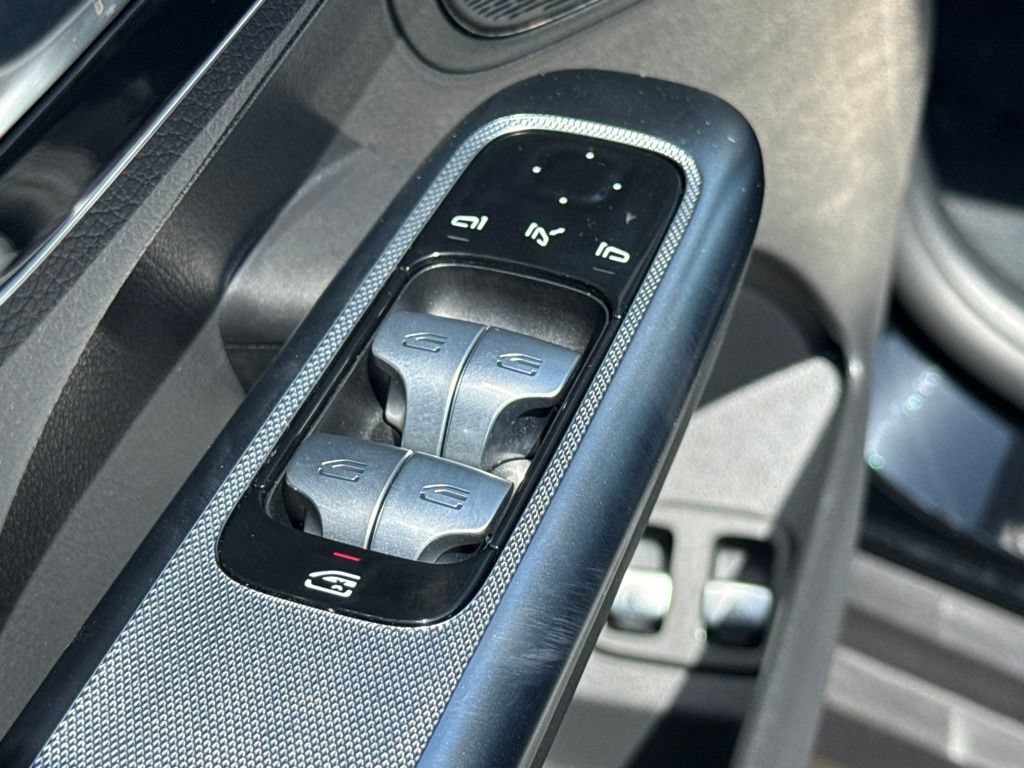 Certified 2025 Mercedes-Benz GLC 350e 4MATIC image 21