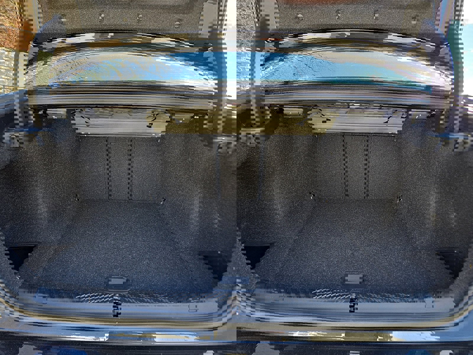 Used 2024 BMW i5 eDrive40i w/ Premium Package image 28