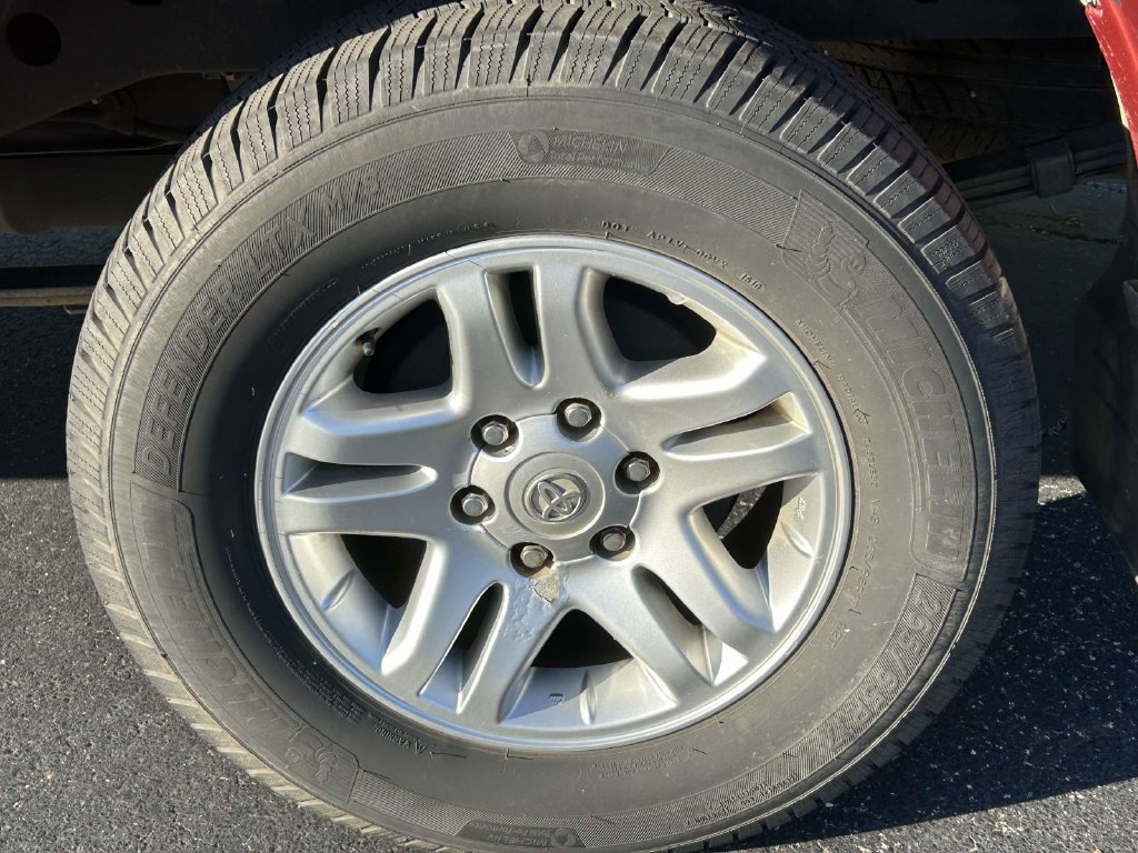 Used 2004 Toyota Tundra Limited AWD/4WD image 6
