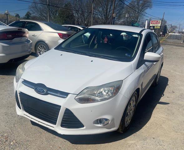 Used 2012 Ford Focus SE FWD image 2