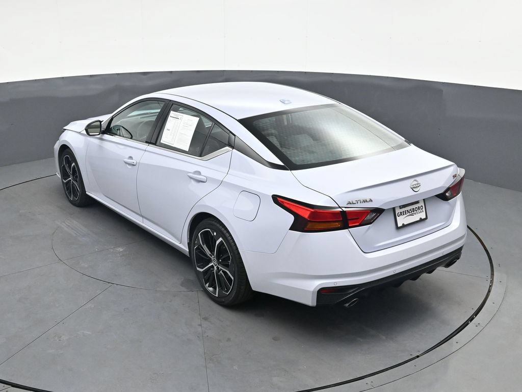 Used 2025 Nissan Altima 2.5 SR FWD image 29