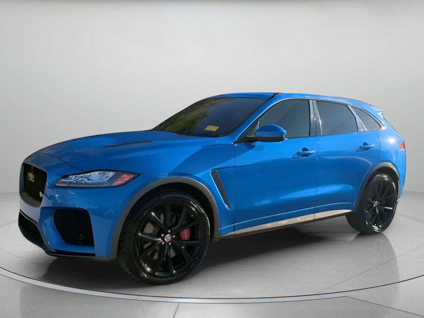 Used 2020 Jaguar F-PACE SVR image 12