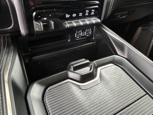 Used 2020 RAM 3500 Limited image 37