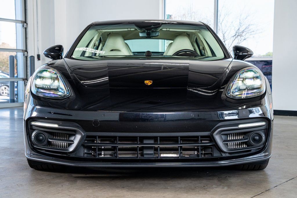 Used 2023 Porsche Panamera Platinum Edition image 3