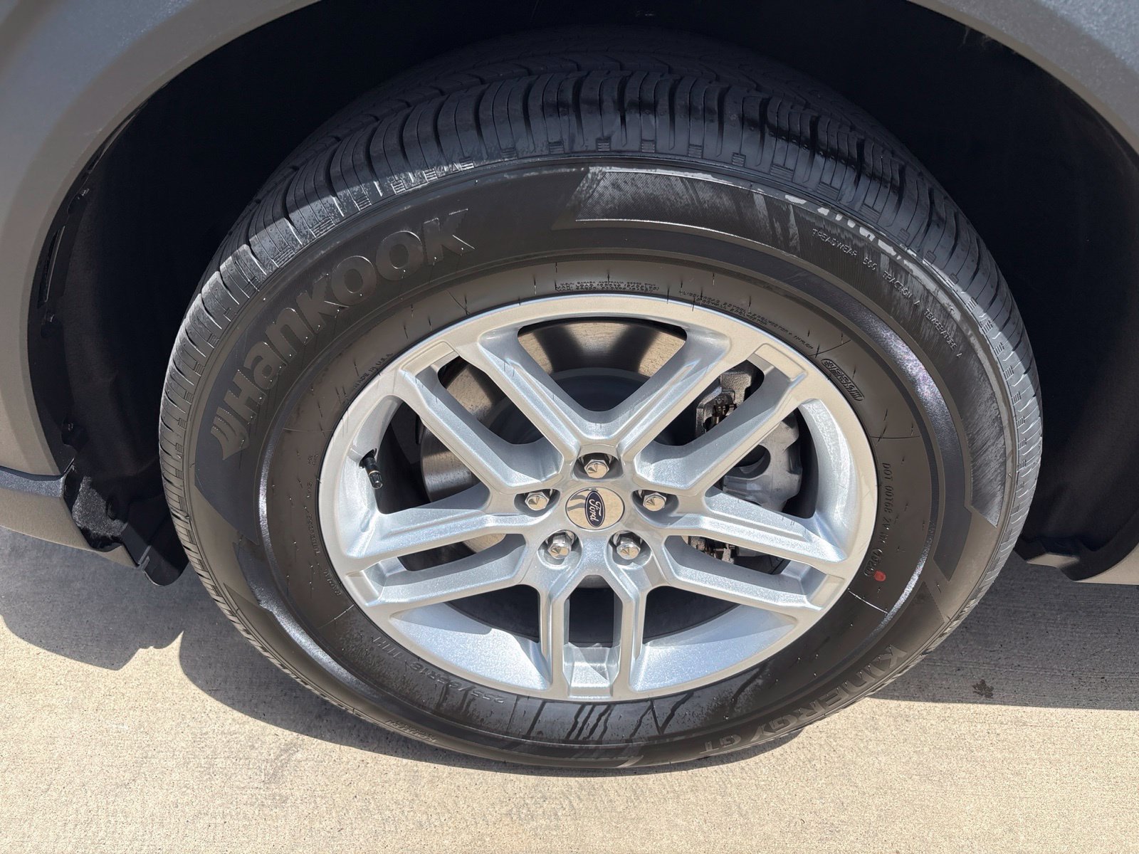 New 2026 Ford Explorer Active w/ Active Comfort Package RWD image 10