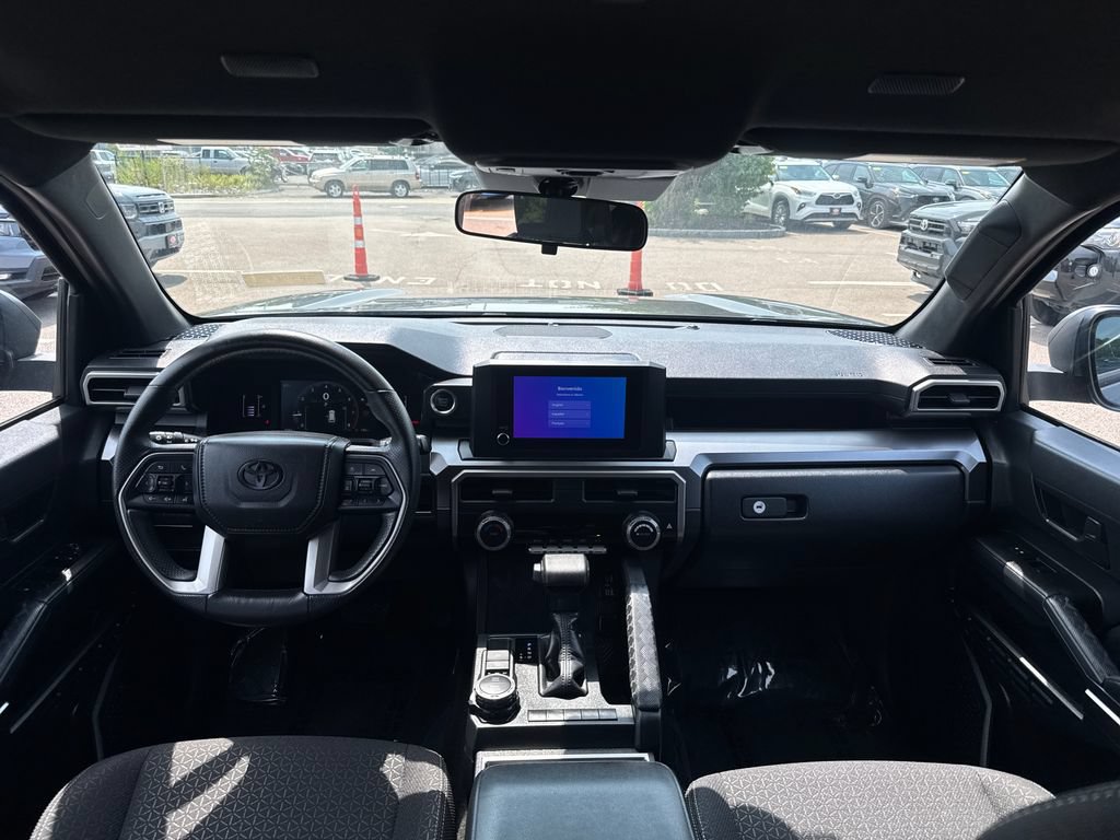 Used 2025 Toyota 4Runner SR5 AWD/4WD image 11