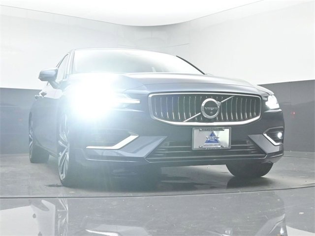 Used 2023 Volvo S60 B5 Ultimate w/ Climate Package image 10